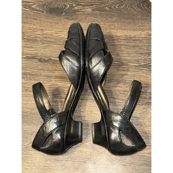 Born Sandals Womens 10M Strappy Kitten Heel Sandals Black Leather - Picture 4 of 9